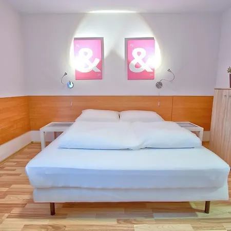 Hostel City Hostel *