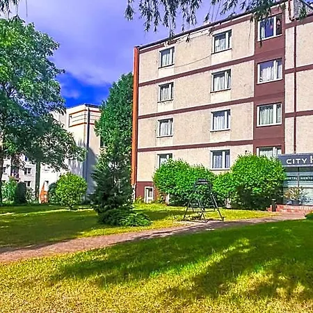 City Hostel *