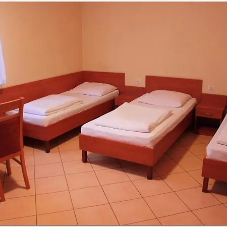 City Hostel *