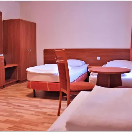 City Hostel Hostel